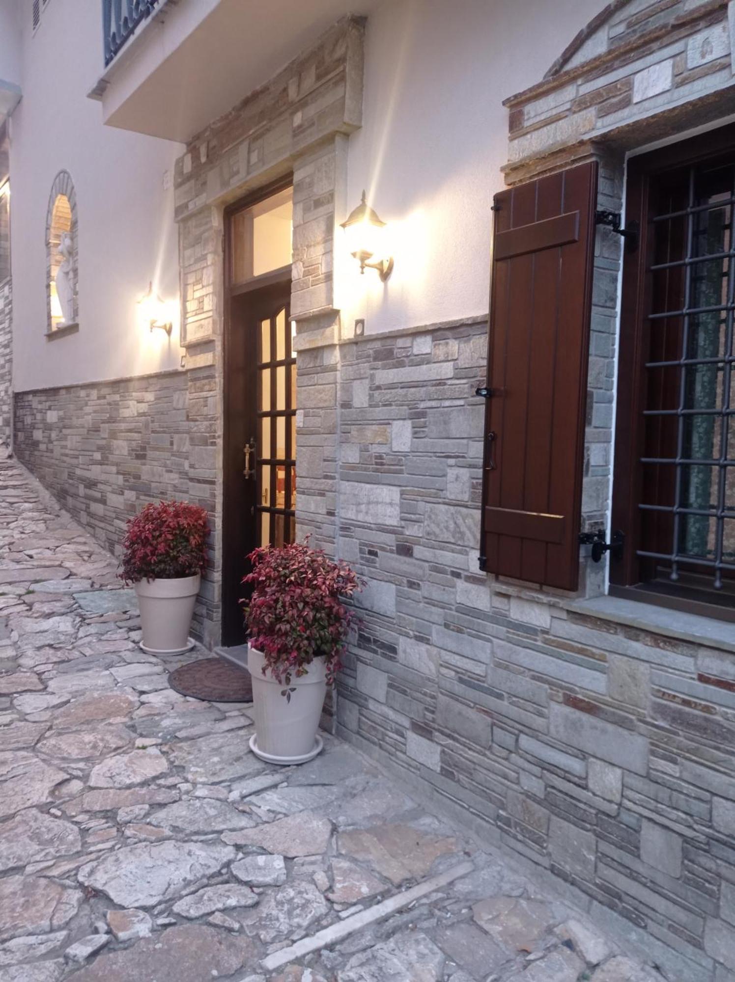 פורטאריה Marousos Central Guesthouse מראה חיצוני תמונה